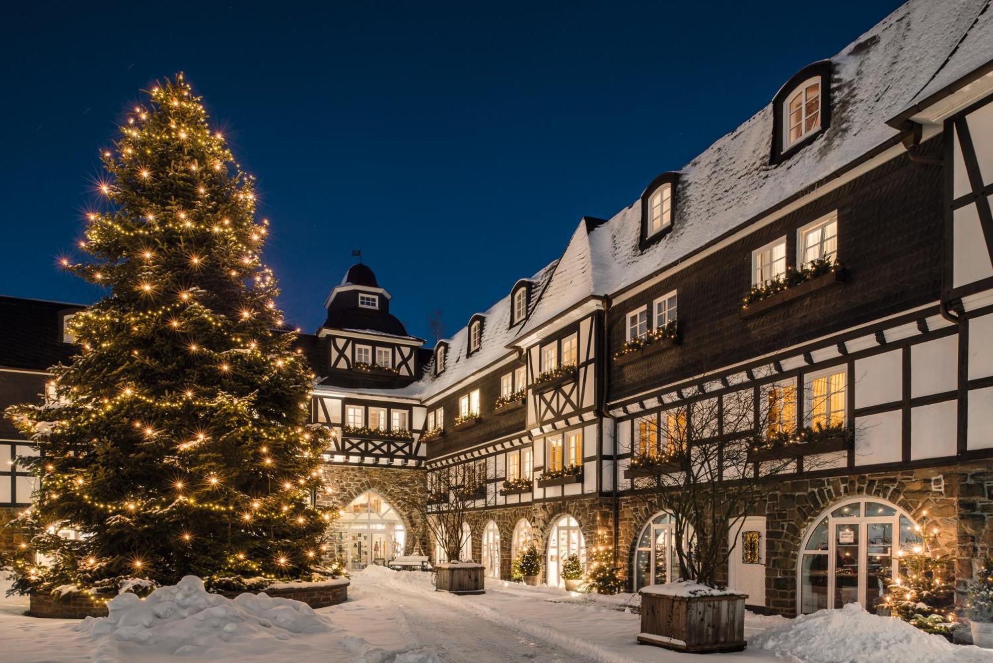 Hotel Deimann Schmallenberg Bagian luar foto