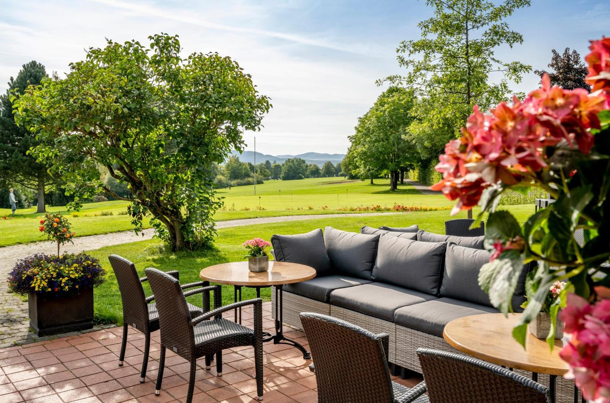 Hotel Deimann Schmallenberg Bagian luar foto