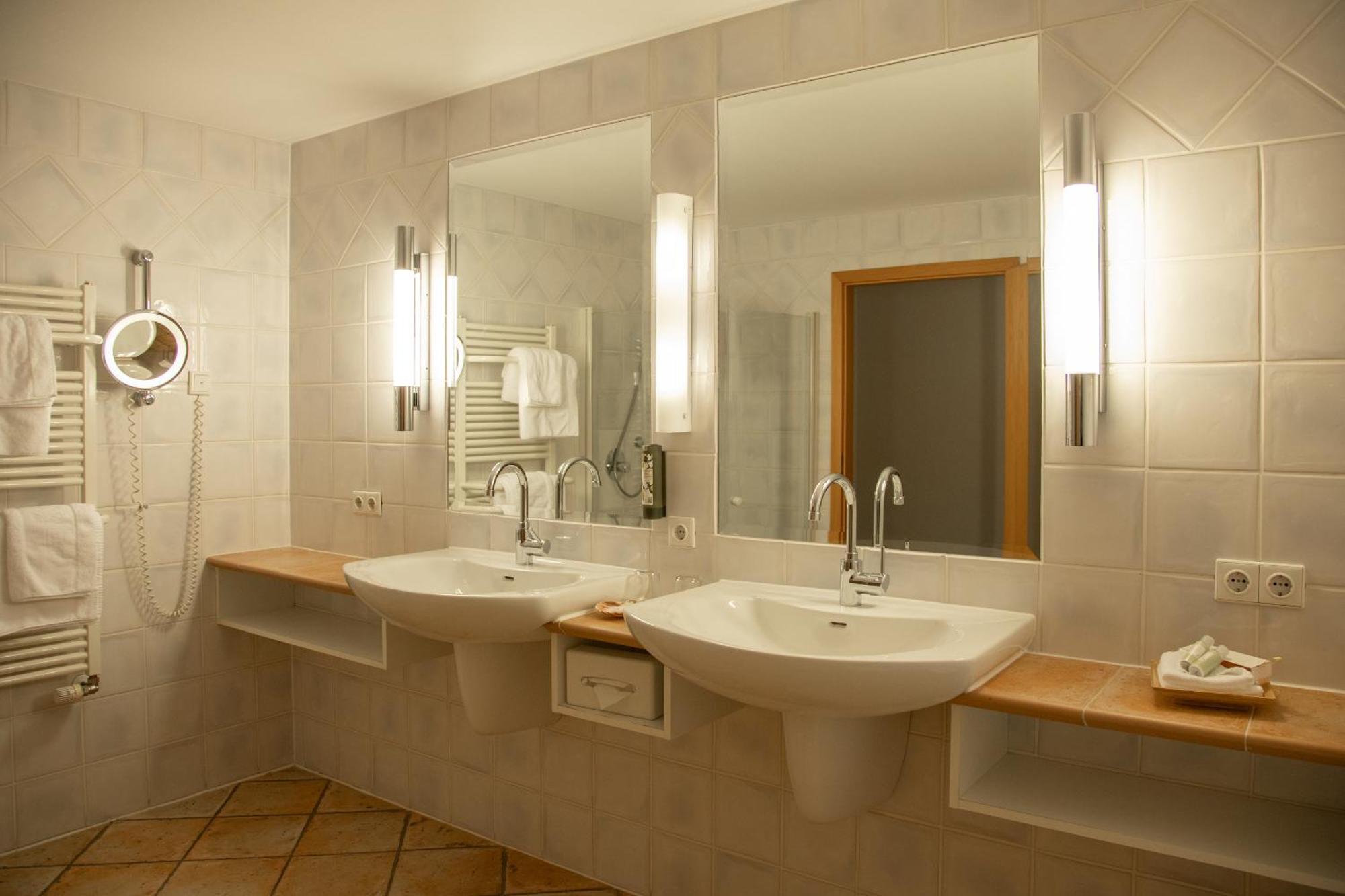 Hotel Deimann Schmallenberg Bagian luar foto