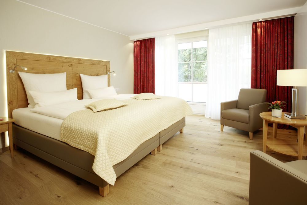 Hotel Deimann Schmallenberg Bagian luar foto